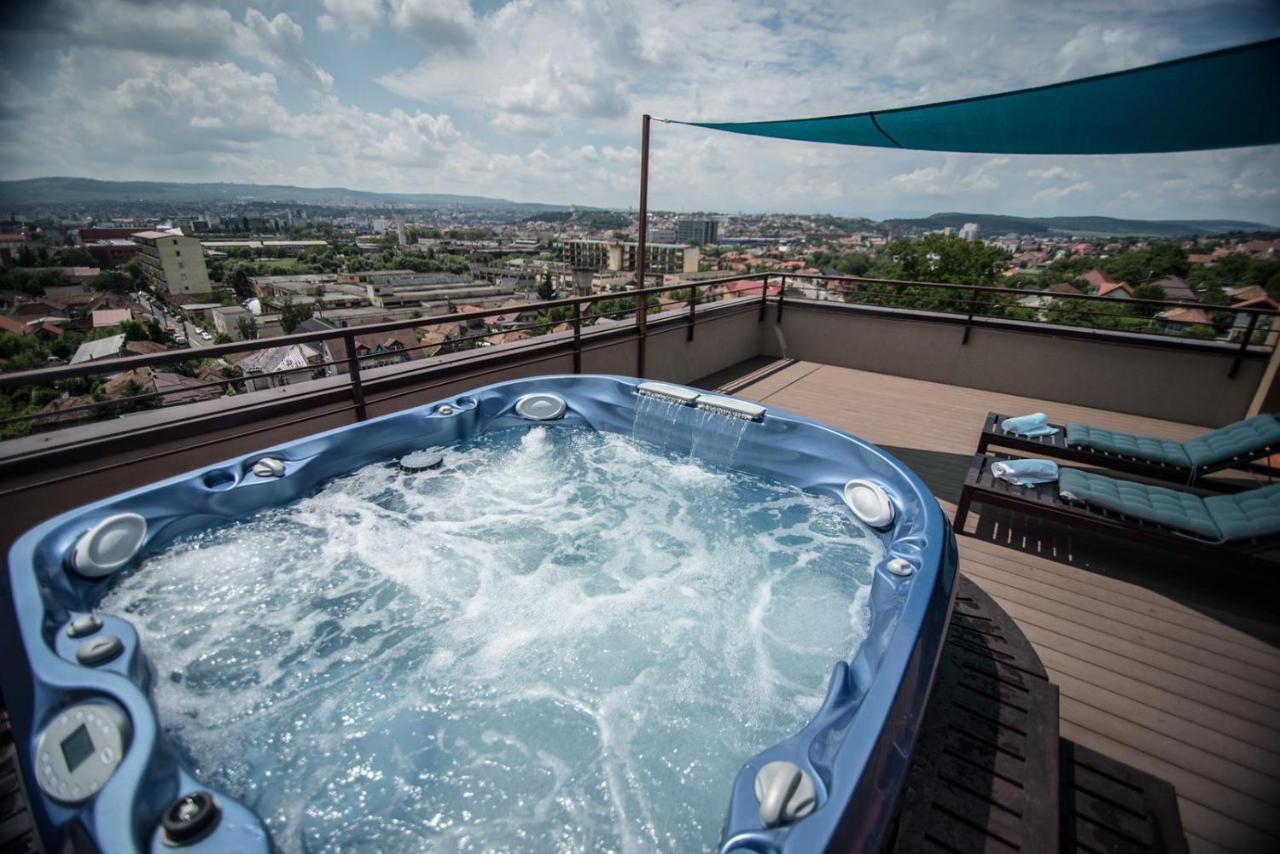 The Aviator Apartment - Jacuzzi & Panoramic View Cluj-Napoca Exterior foto